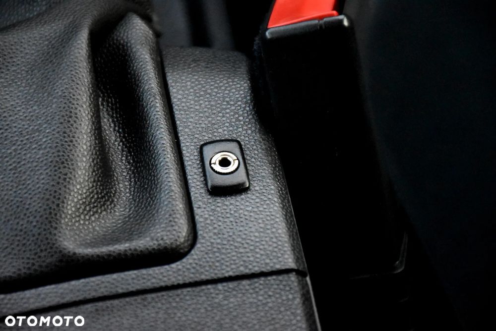 Opel Astra 1.6 Edition 111 Jahre - 32