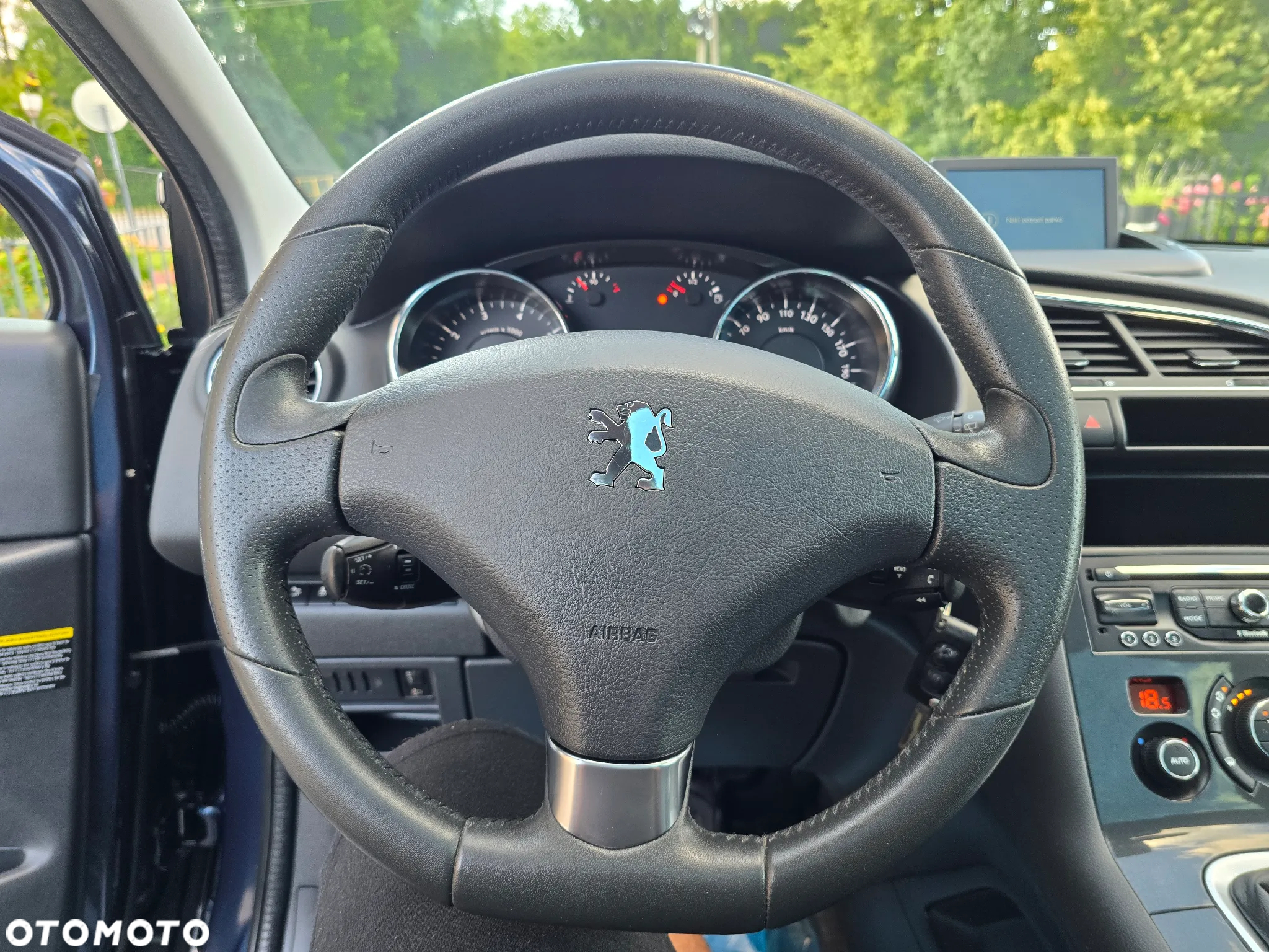 Peugeot 3008 1.6 Premium - 27