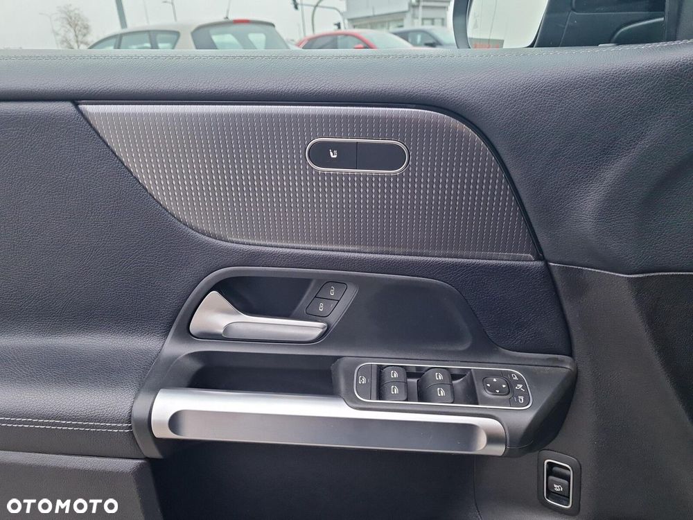 Mercedes-Benz GLB 200 d 4-Matic Progressive 8G-DCT - 18