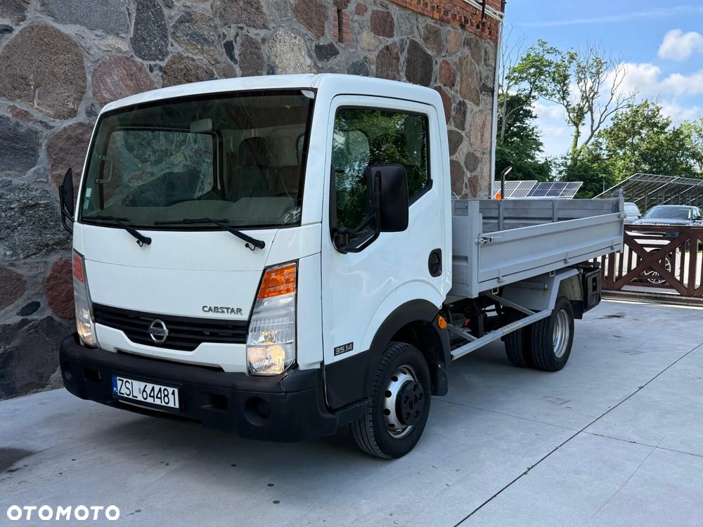 Nissan CABSTAR - 3