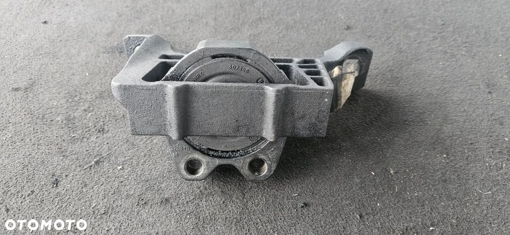 Łapa poduszka silnika Ford Focus Mk2 1,6 TDCI - 3