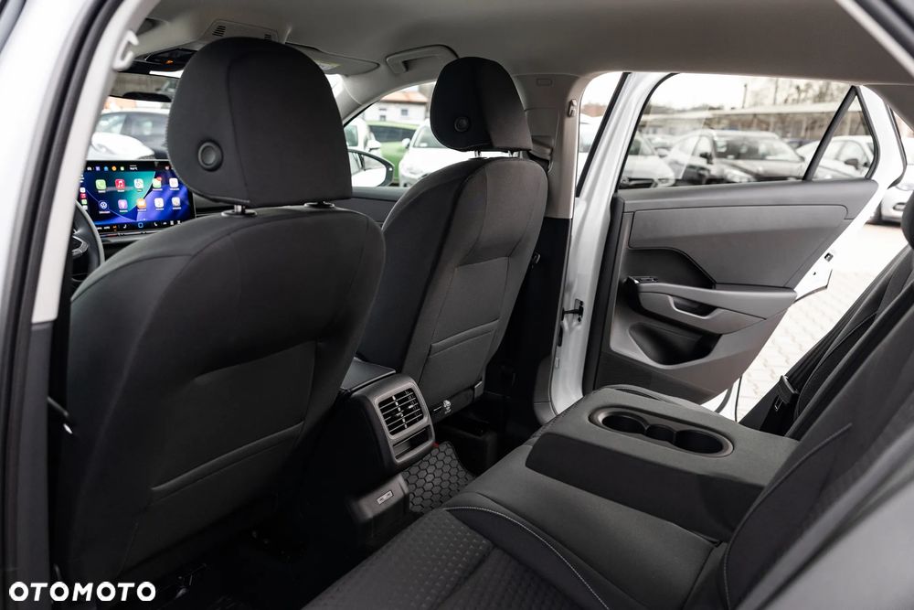 Volkswagen T-Roc 1.5 eTSI Life DSG - 27