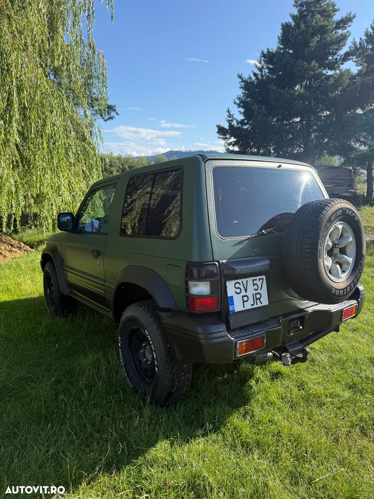 Mitsubishi Pajero - 1