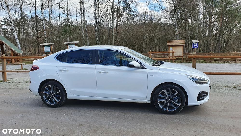 Hyundai i30 1.5 T-GDI 48V Comfort DCT - 4