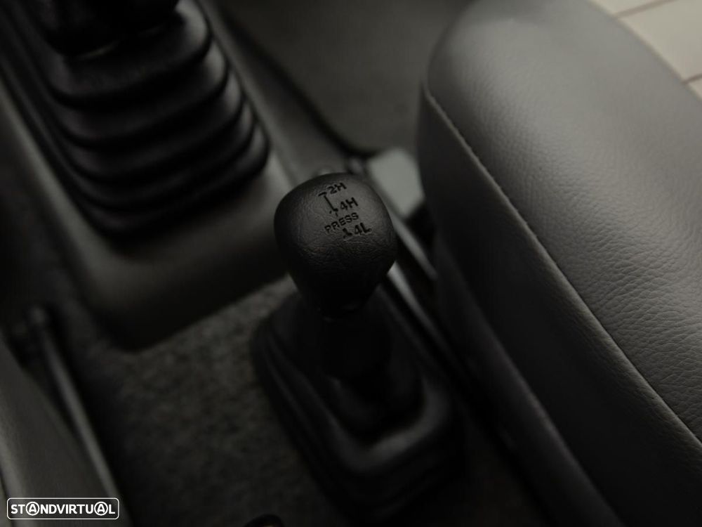 Suzuki Jimny - 17