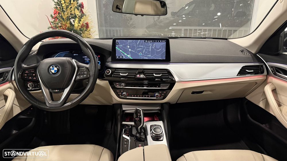 BMW 520 e Touring Aut. Luxury Line - 16