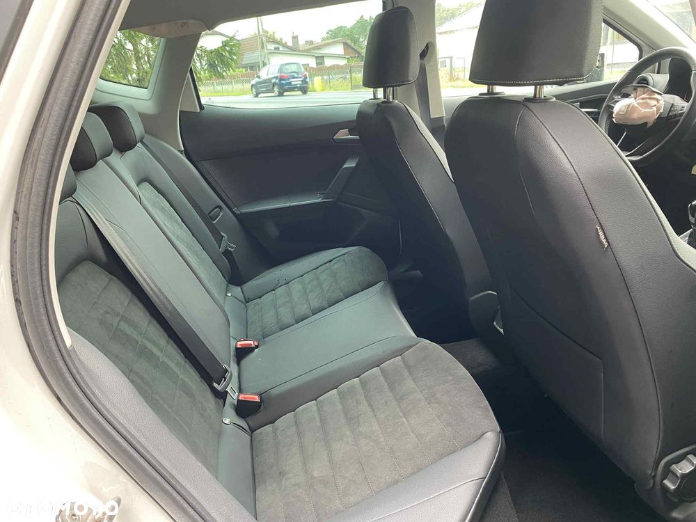 Seat Arona - 15