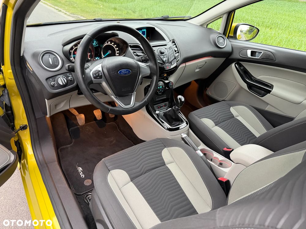 Ford Fiesta 1.0 EcoBoost Titanium EU6 - 30