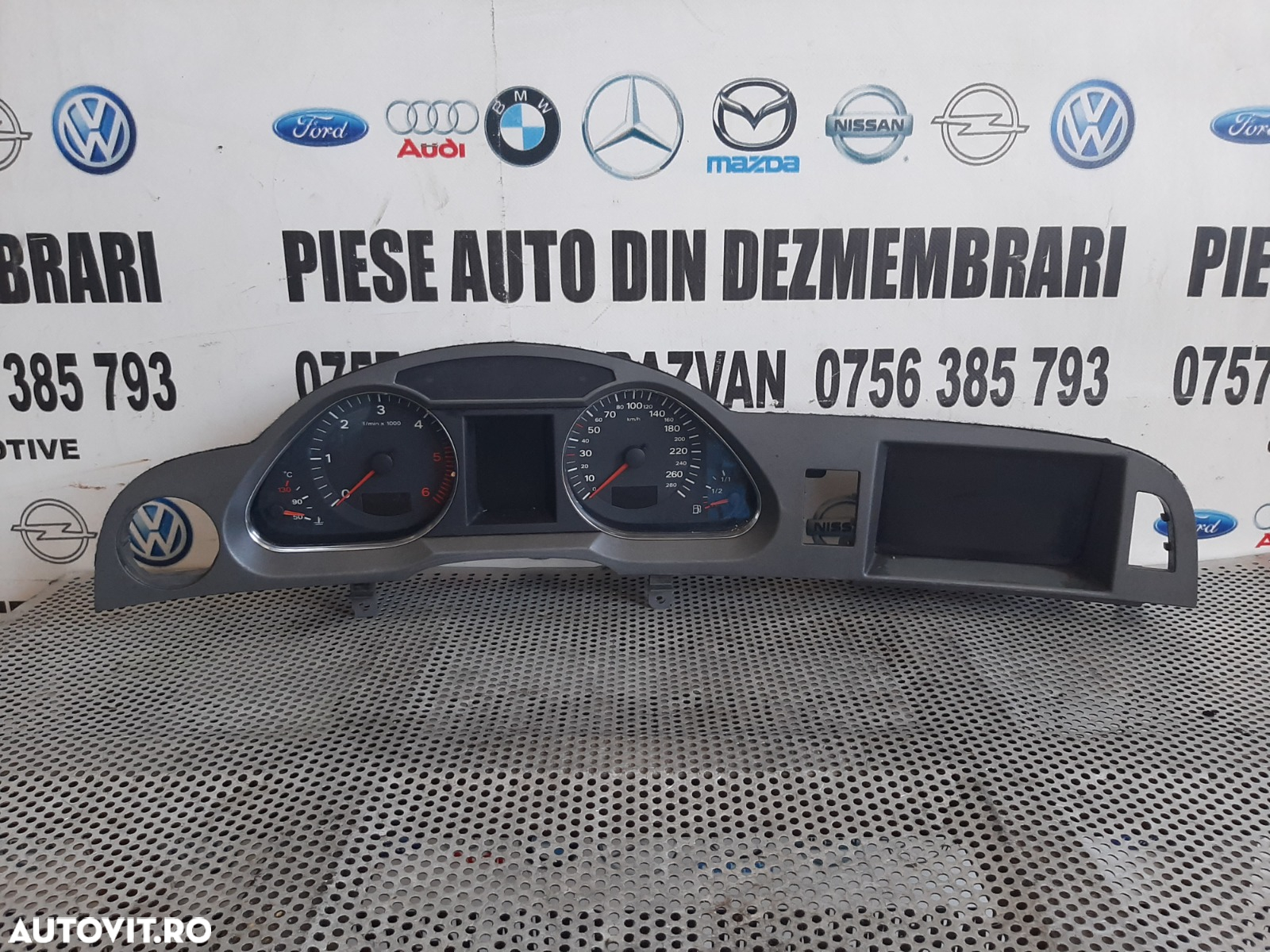 Ceasuri Bord Display Navigatie Ornament Bord Trim Audi A6 4F C6 An 2005-2010 Livram Oriunde In Tara - 4
