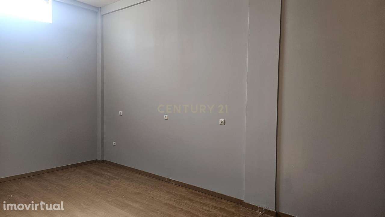 Loja para Arrendamento no Centro da Cidade da Maia - Grande imagem: 5/17