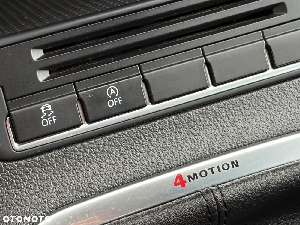 Volkswagen Tiguan 2.0 TDI DPF 4Motion BlueMotion Technology Sport & Style - 30