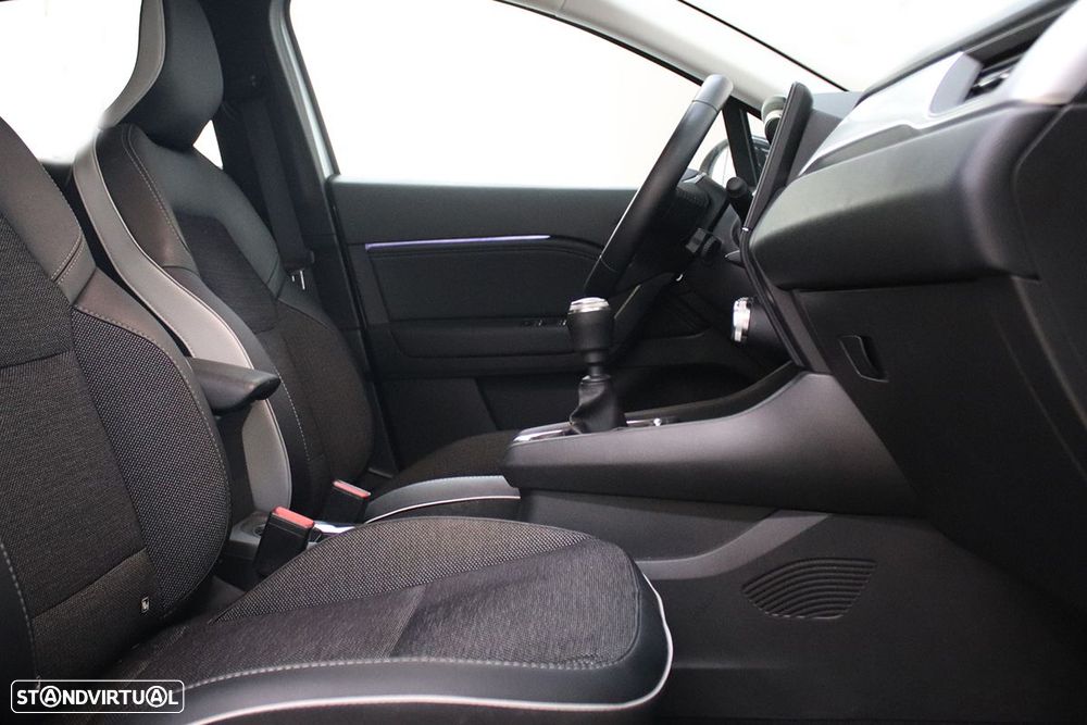Renault Captur 1.0 TCe Techno Bi-Fuel - 22