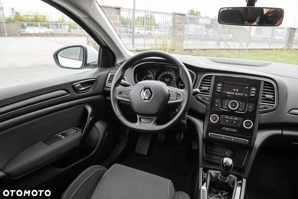 Renault Megane 1.2 Energy TCe Life - 23