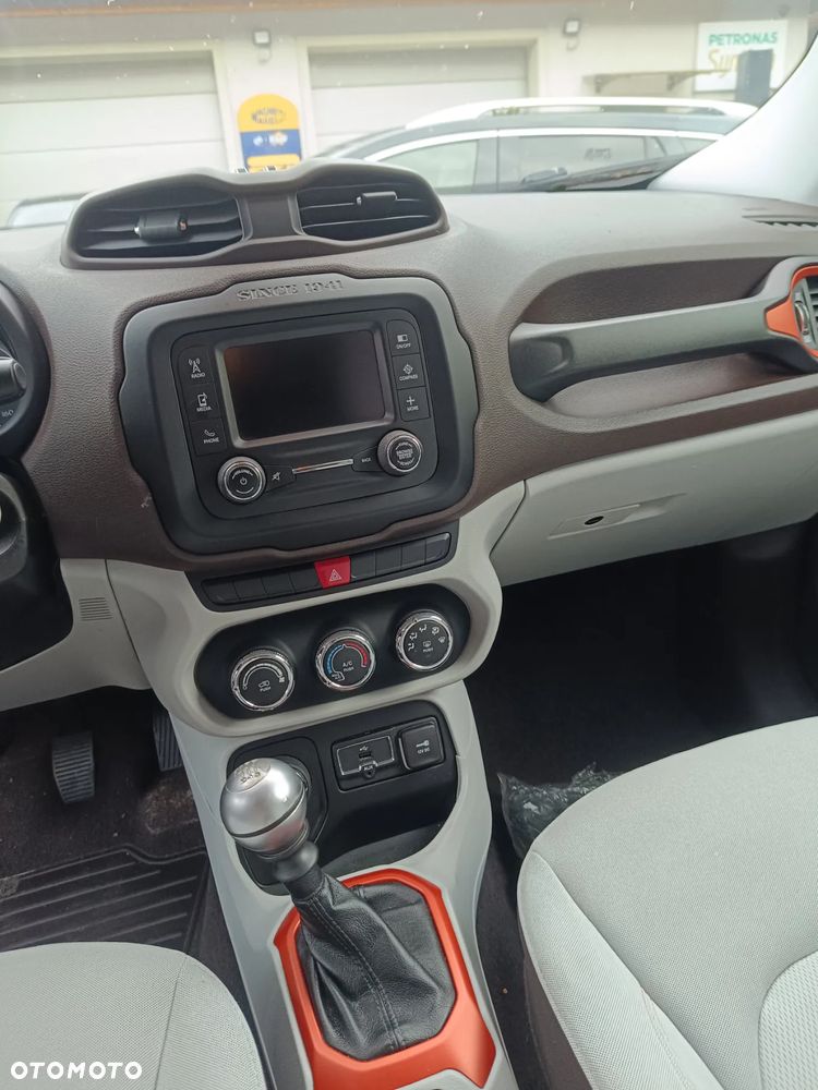Jeep Renegade - 8