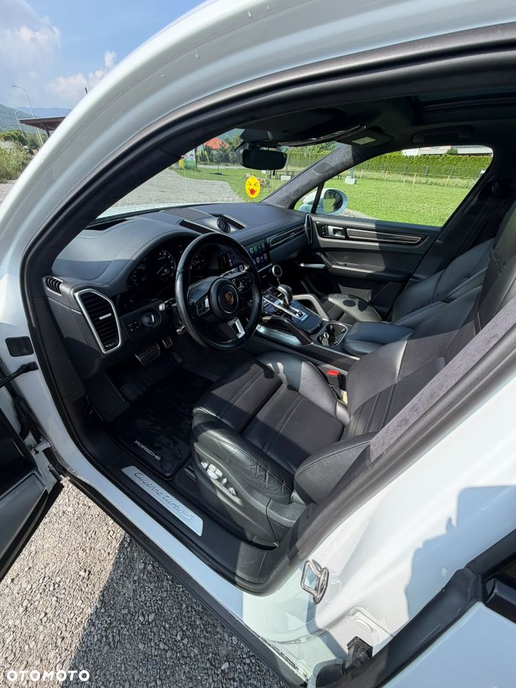 Porsche Cayenne Turbo S E-Hybrid - 17
