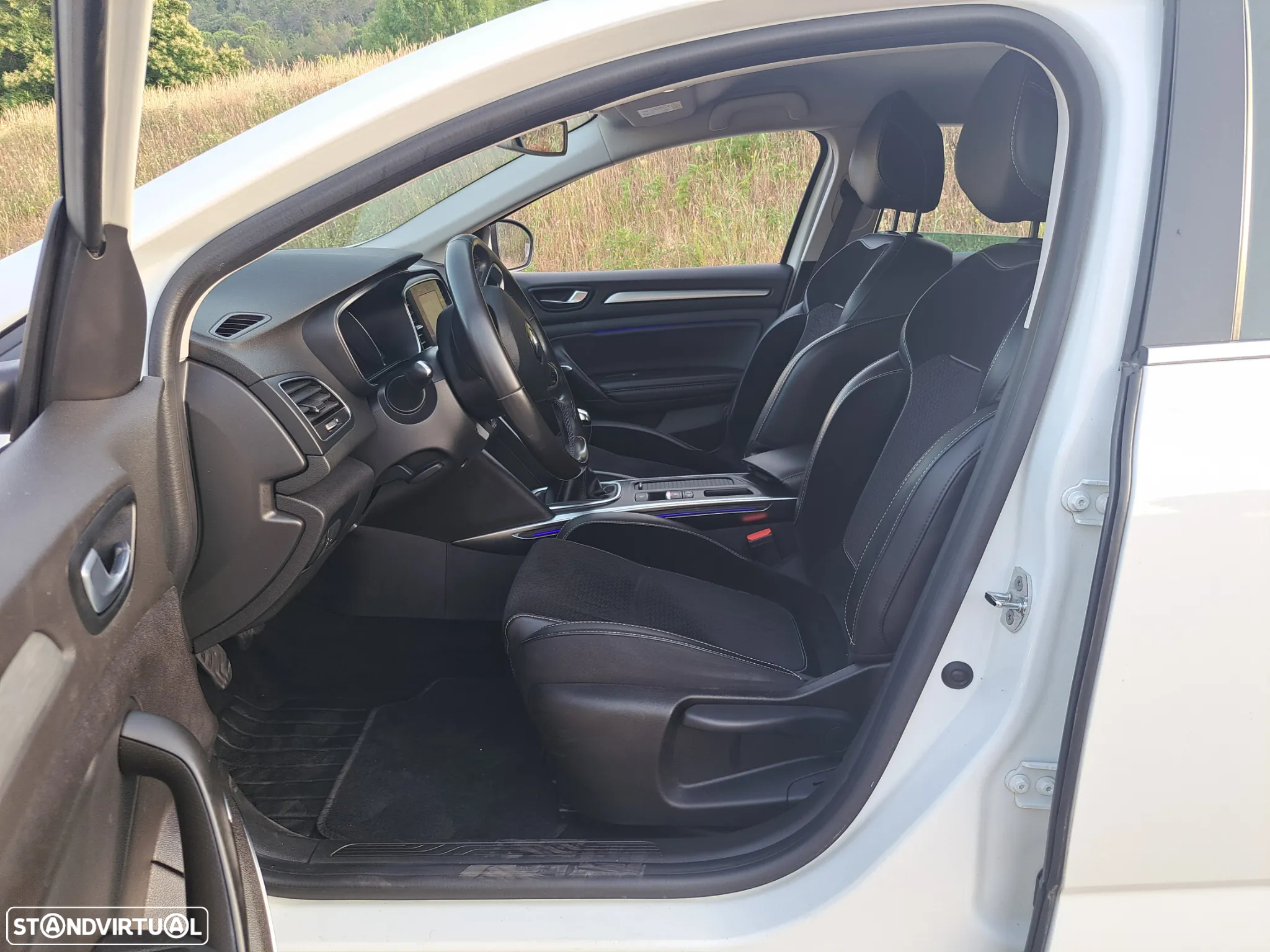 Renault Mégane Sport Tourer 1.5 Blue dCi Intens - 11