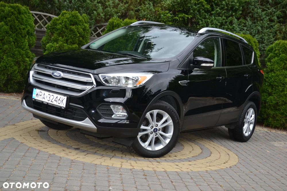 Ford Kuga 1.5 EcoBoost 2x4 SYNC - 2
