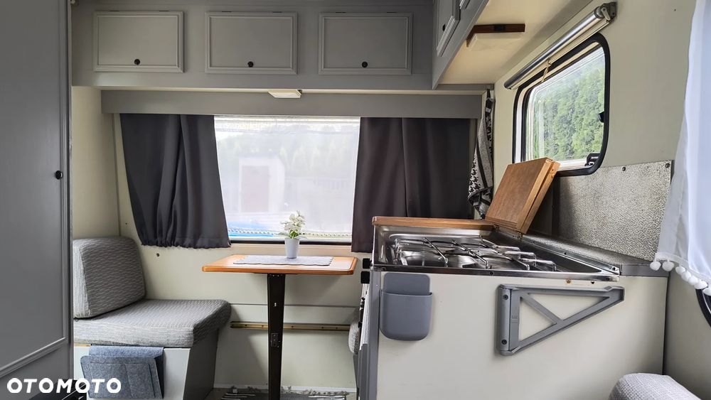 Inny RC Caravan Piccolo 320 - 14