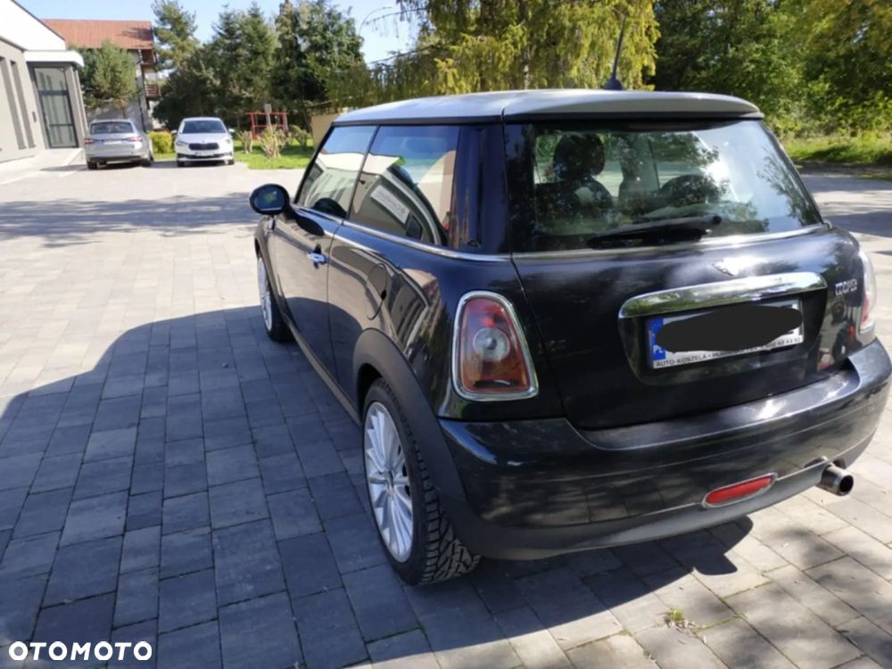 MINI Cooper Standard - 3