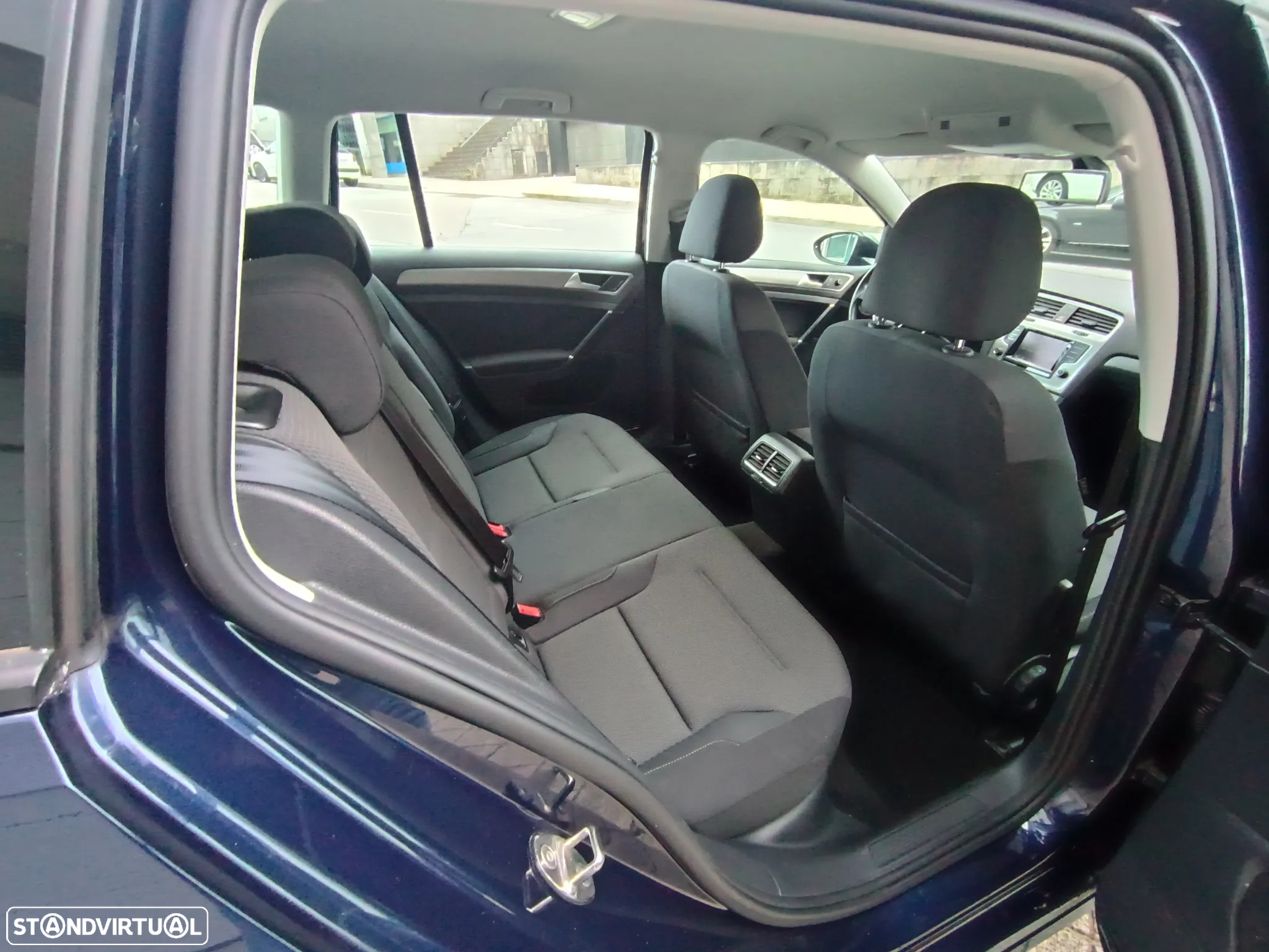 VW Golf Variant 1.6 TDi BlueMotion Confortline - 26