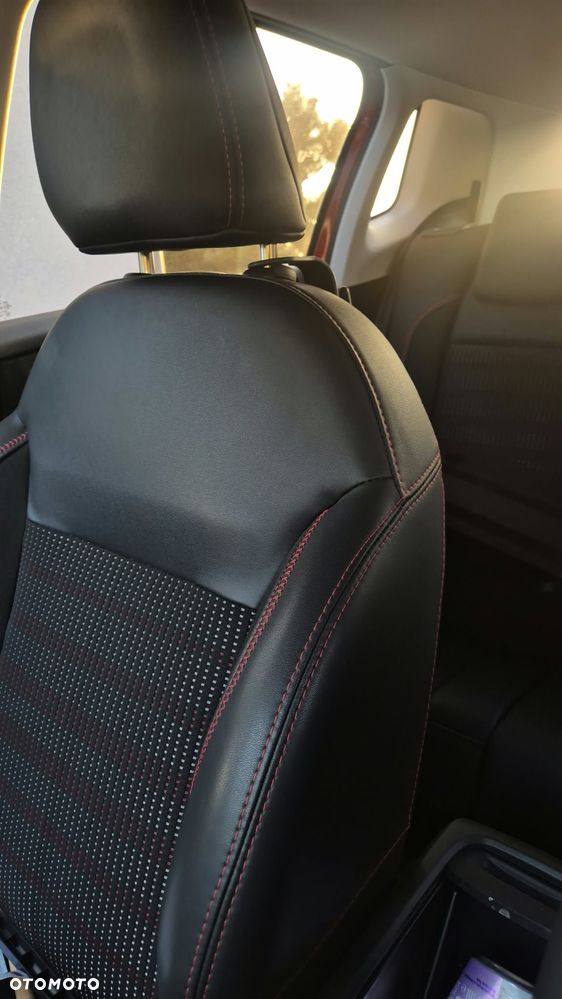 Peugeot 2008 1.2 Pure Tech GPF Allure S&S - 14