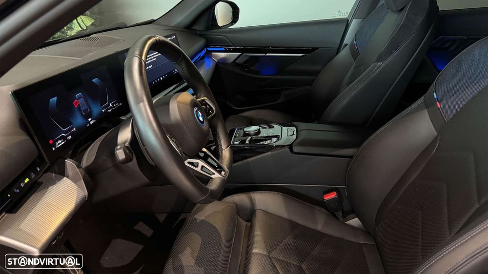 BMW 530 e Pack Desportivo M - 8