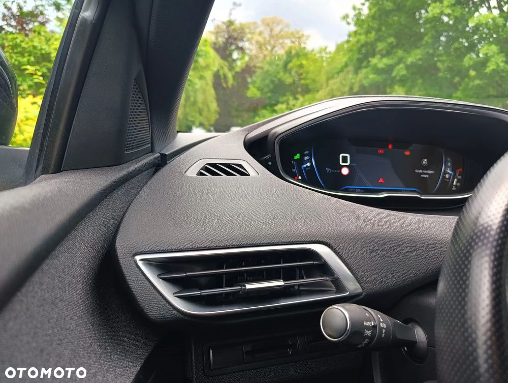 Peugeot 3008 2.0 BlueHDi Active S&S - 16