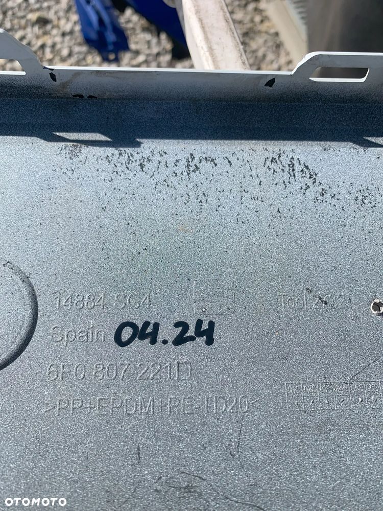 Seat Ibiza 16r Zderzak przod przedni PDC 2016 - 6