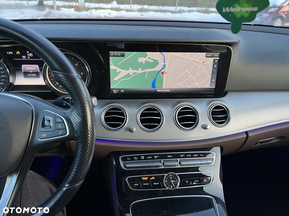 Mercedes-Benz Klasa E 200 d 9G-TRONIC - 11