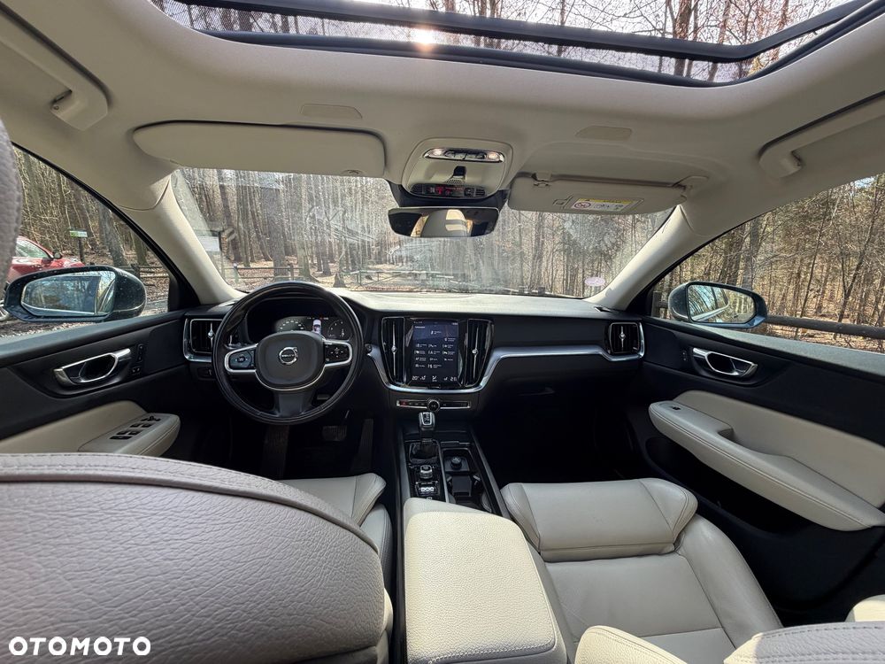 Volvo V60 T5 Geartronic Momentum - 20