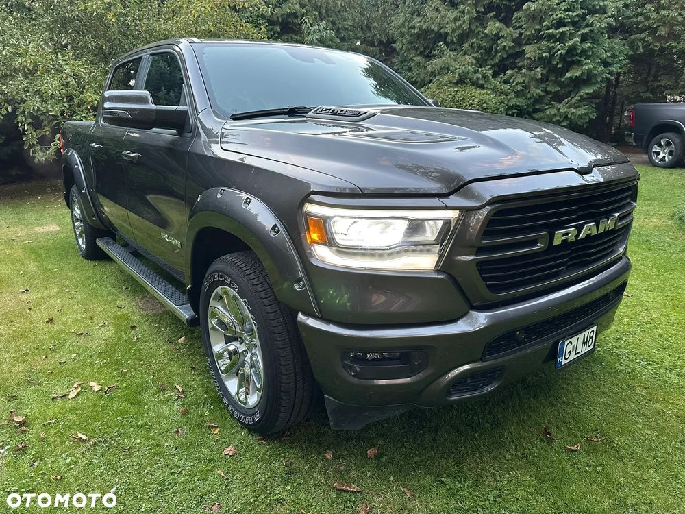RAM 1500 Crew Cab Laramie - 11