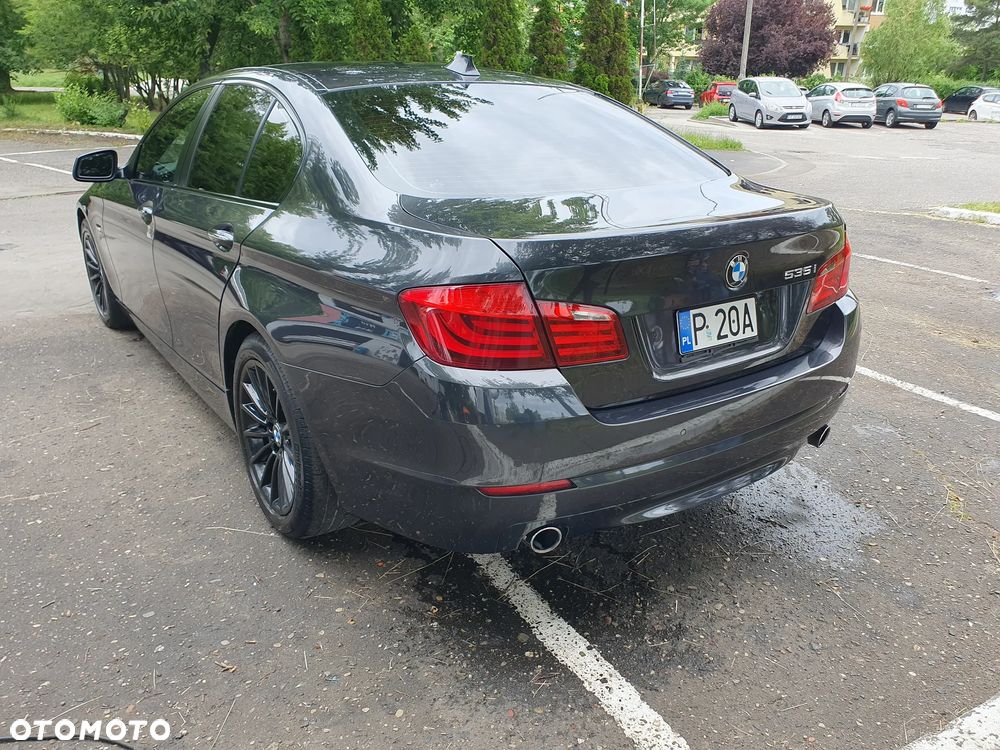 BMW Seria 5 535i Luxury Line - 8