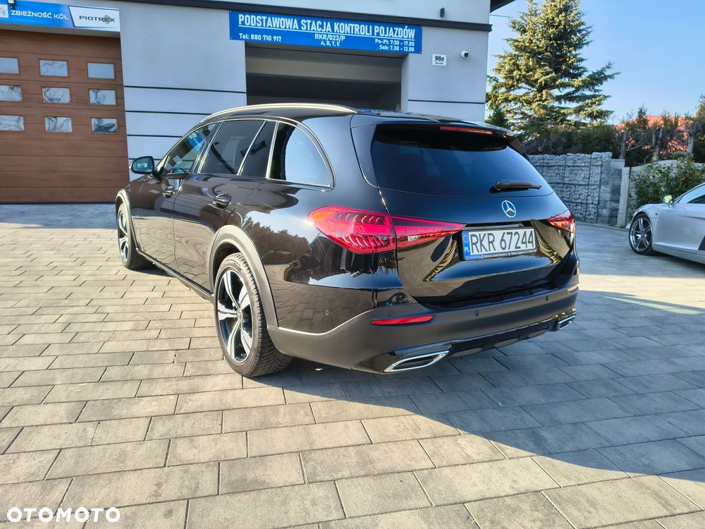Mercedes-Benz Klasa C 220 d 4Matic 9G-TRONIC Avantgarde - 23