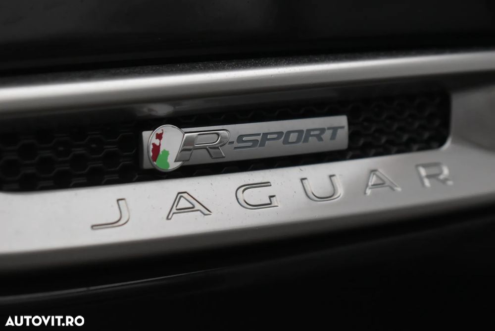 Jaguar F-Pace 30d AWD R-Sport - 12