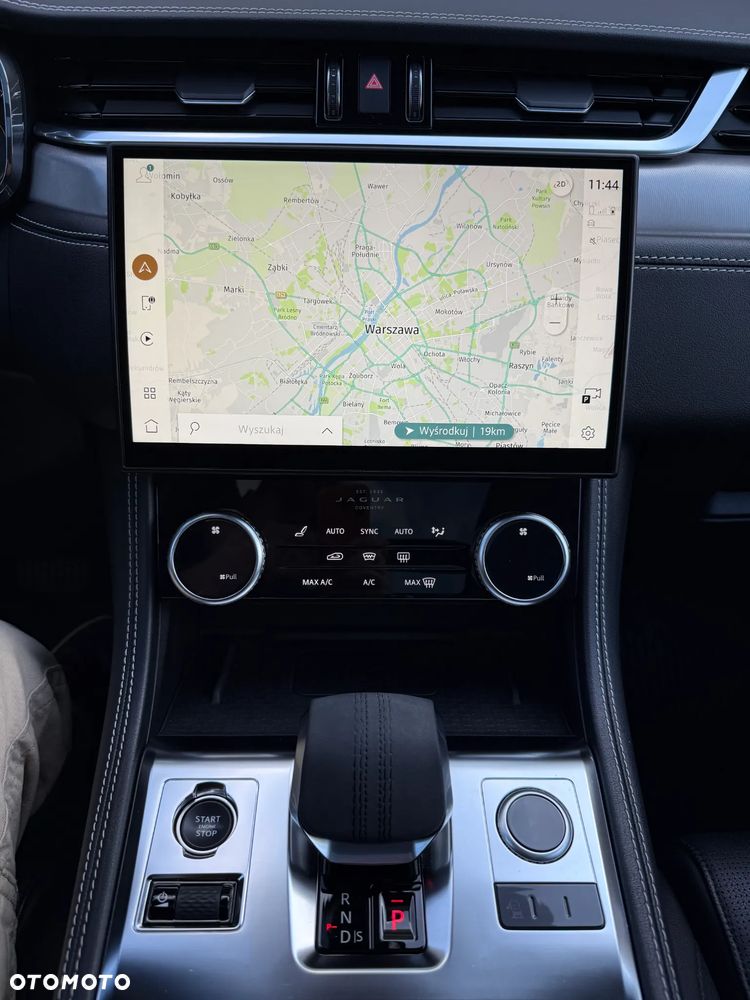 Jaguar F-Pace 2.0 P250 mHEV AWD R-Dynamic S - 30