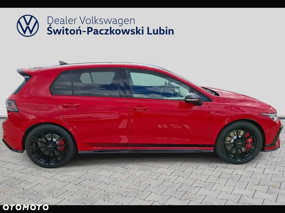 Volkswagen Golf - 6