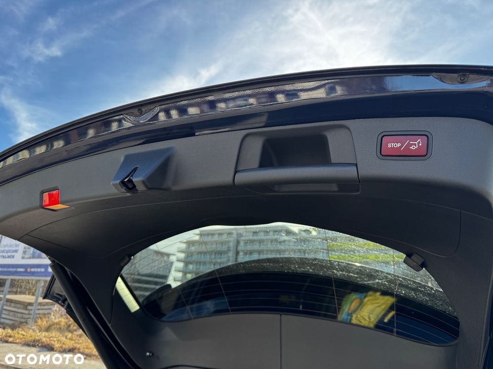 Mercedes-Benz GLA - 18