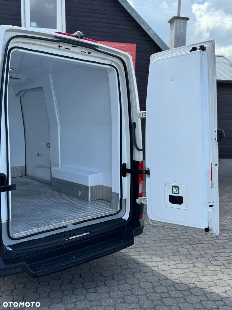 Volkswagen CRAFTER - 8