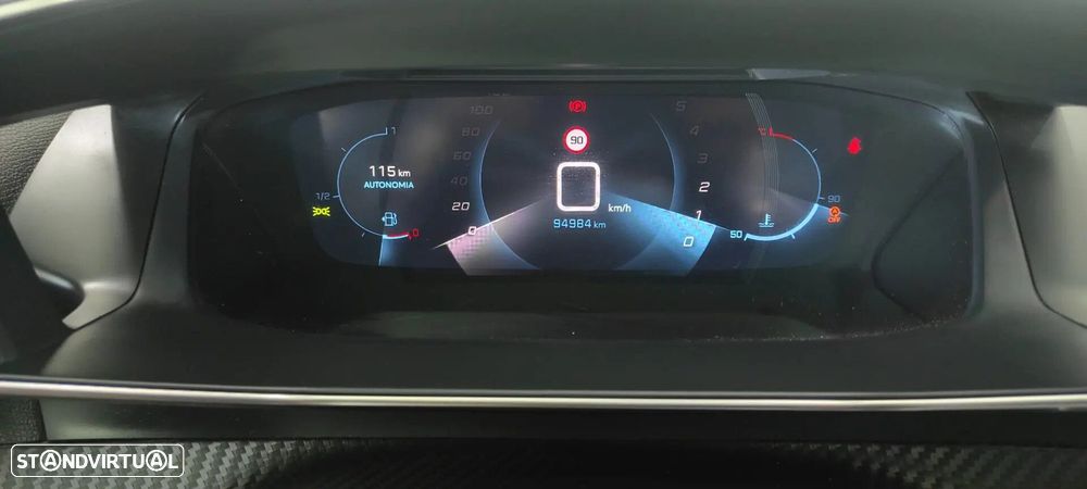 Peugeot 2008 1.2 PureTech GT - 38