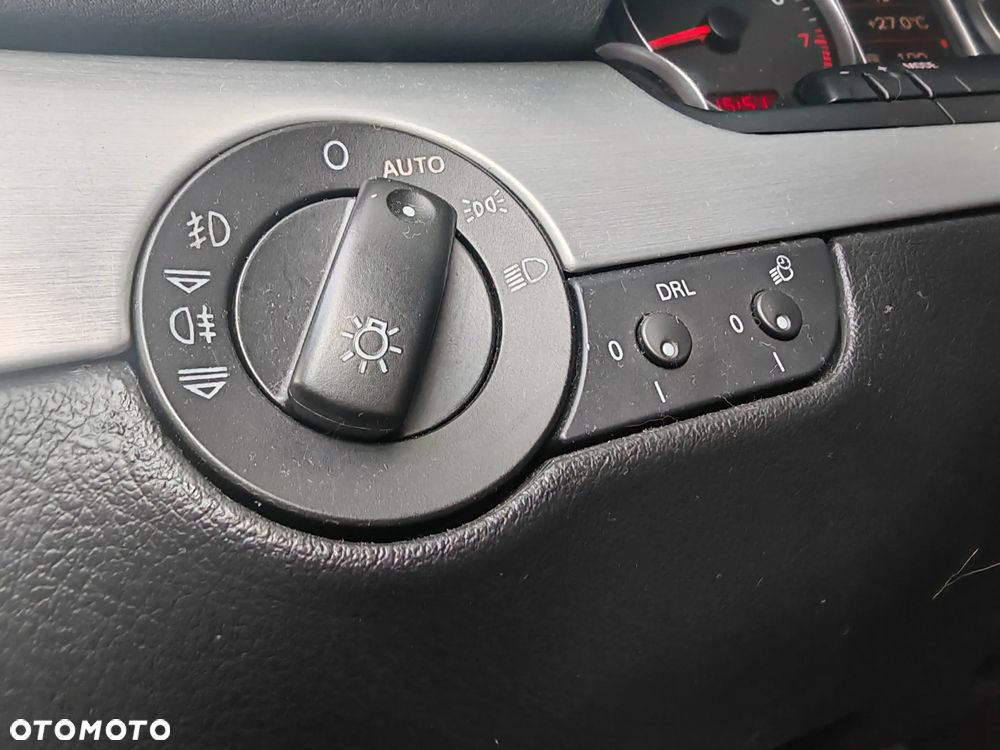 Audi A4 Avant 2.0 T FSI quattro tiptronic - 18