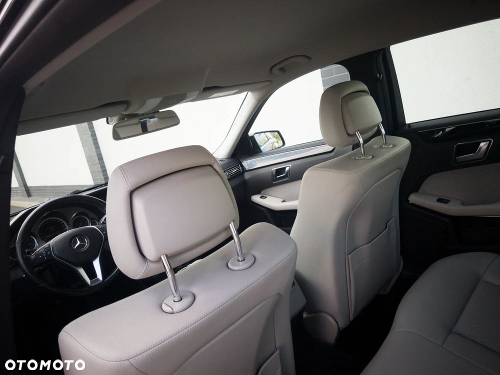 Mercedes-Benz Klasa E 220 BlueTEC 9G-TRONIC Avantgarde - 29