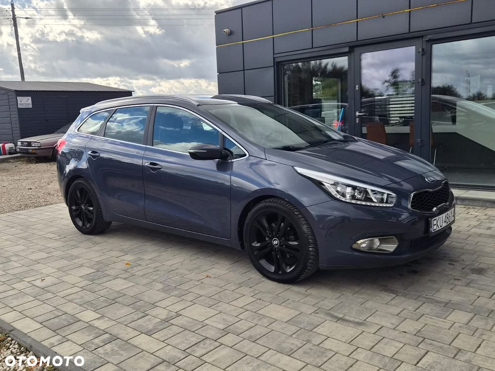 Kia Ceed 2013 photo 2