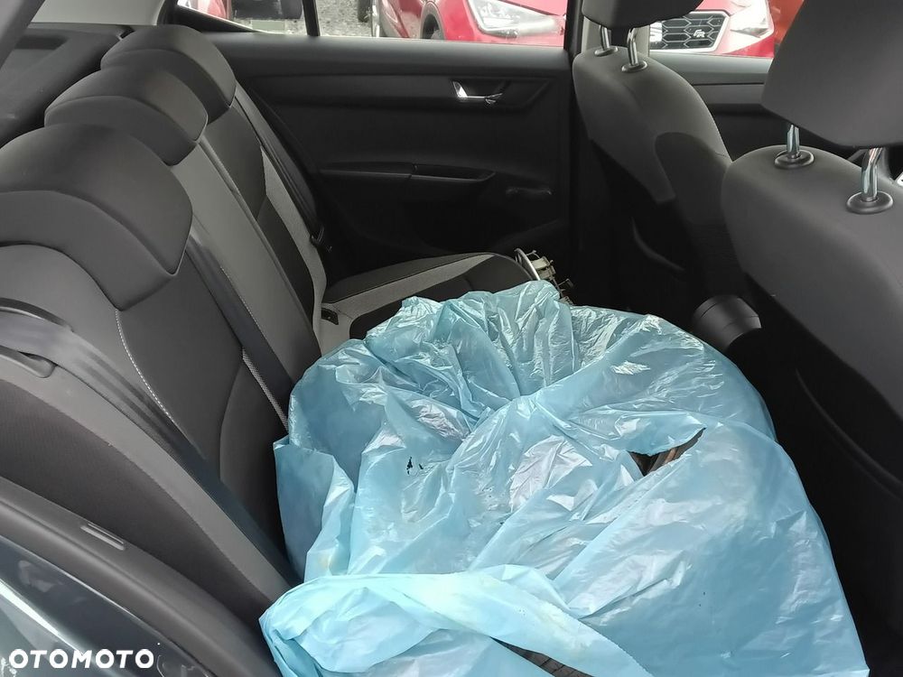 Skoda Fabia - 10