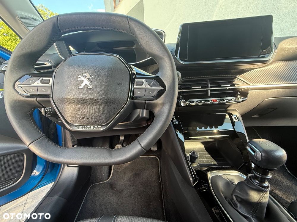 Peugeot 208 1.2 T Allure S&S - 8