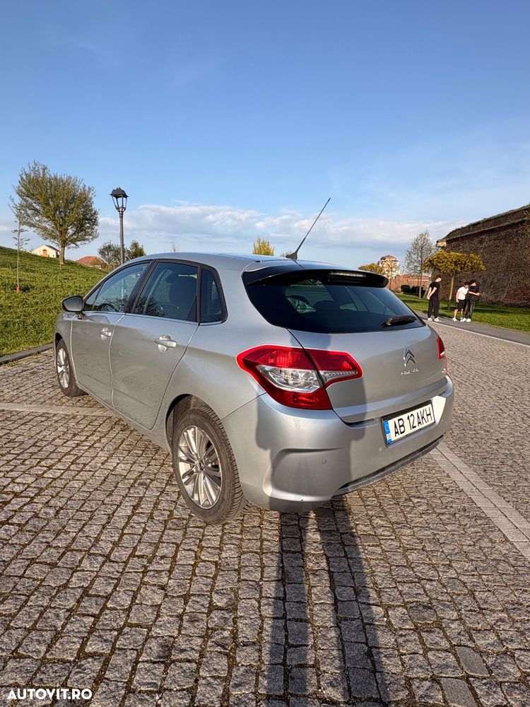 Citroën C4 HDi 90 Selection - 6