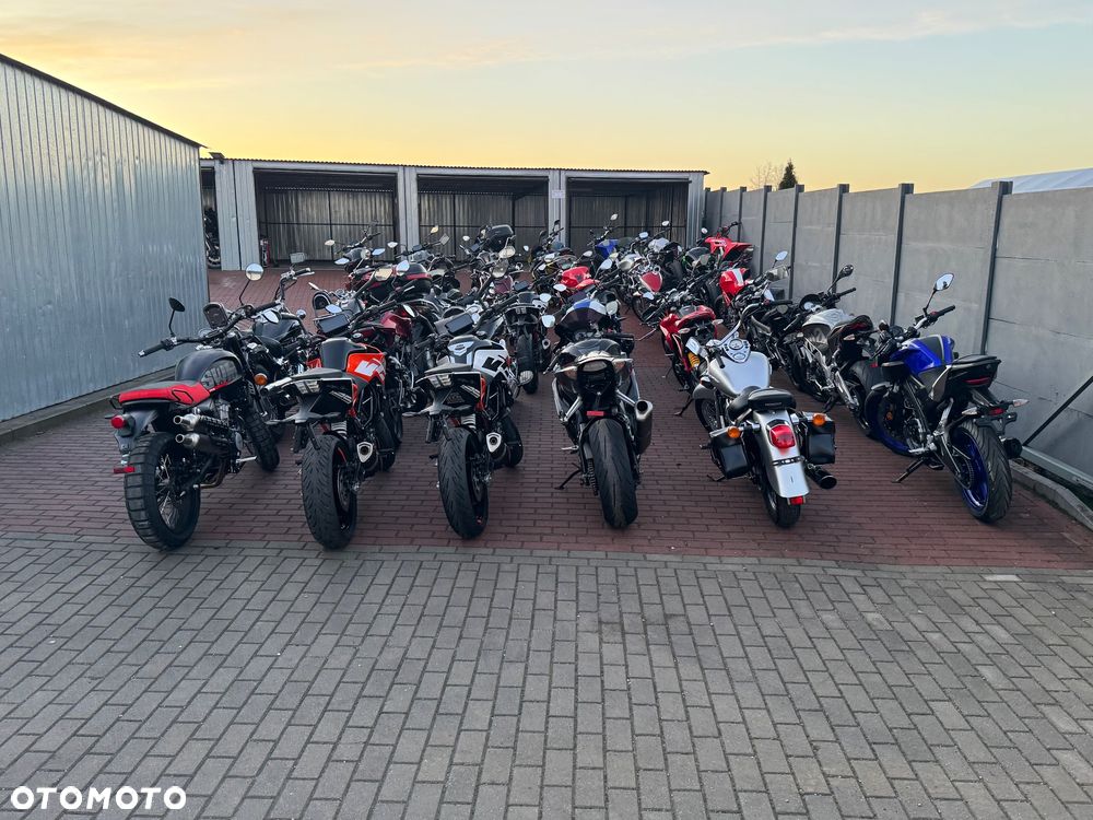 Yamaha XJR - 40