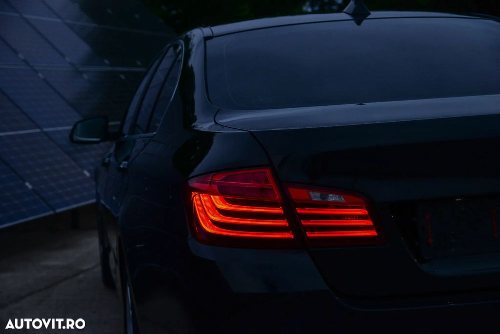 BMW Seria 5 520d Aut. Luxury Line - 17