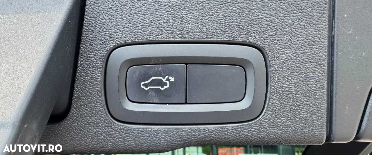 Volvo XC 60 D4 Momentum Pro - 14