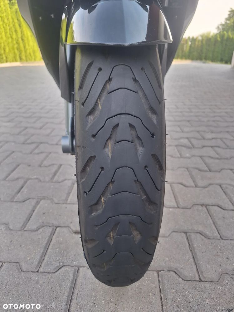 BMW K - 9