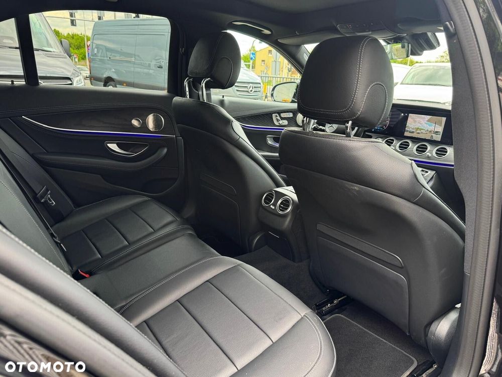 Mercedes-Benz Klasa E 220 d 4-Matic AMG - 10